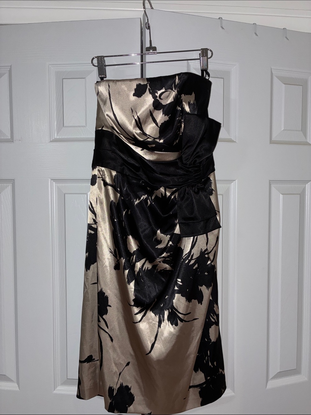 White House Black Market Champagne and Black Strapless Floral Dress